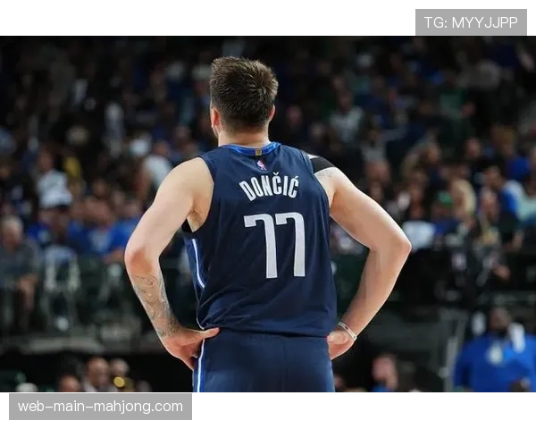 独行侠123-99击败雄鹿，东契奇伤退前贡献高效表现